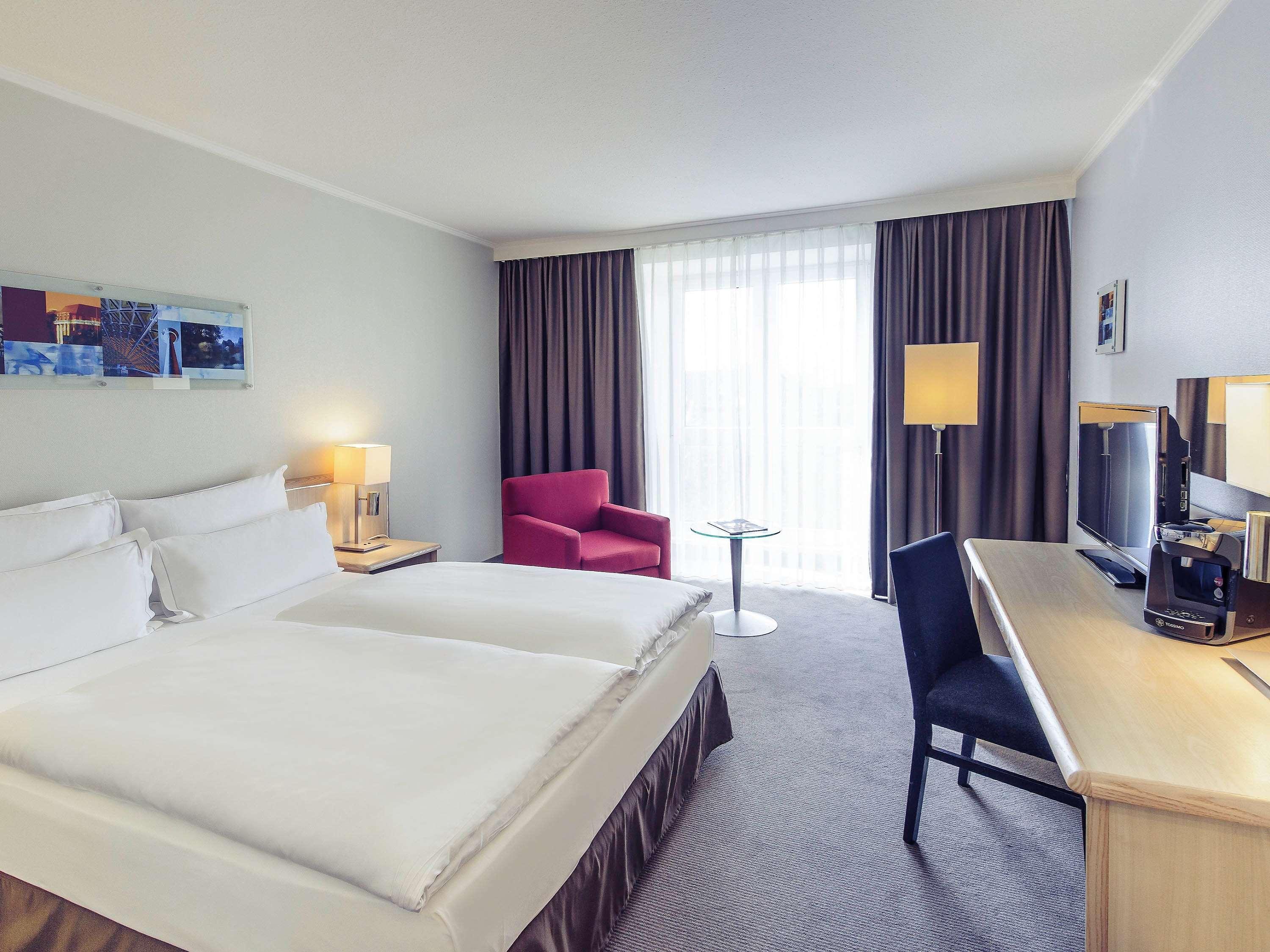เมอร์เคียว โฮเต็ล ดัสเซลดอร์ฟ คาร์สท์ Hotel ภายนอก รูปภาพ