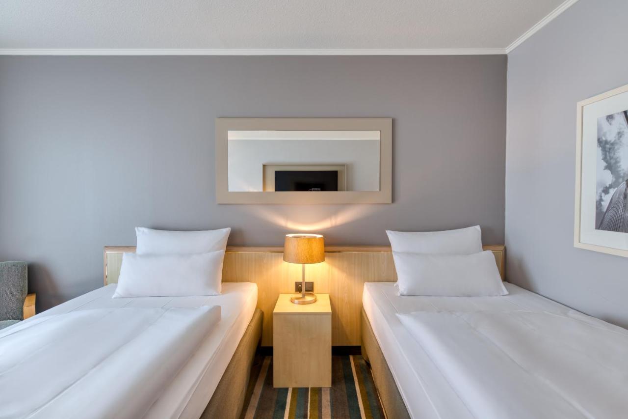 เมอร์เคียว โฮเต็ล ดัสเซลดอร์ฟ คาร์สท์ Hotel ภายนอก รูปภาพ