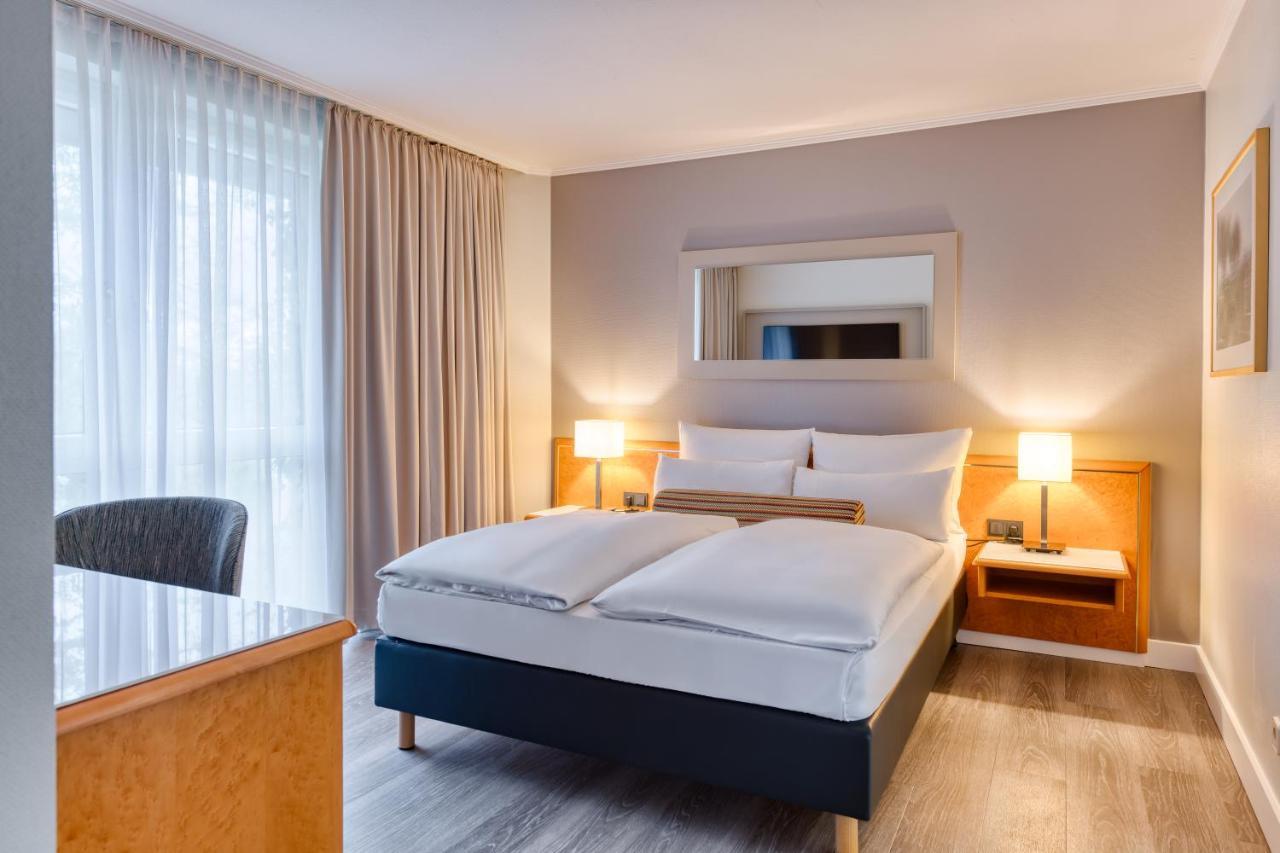 เมอร์เคียว โฮเต็ล ดัสเซลดอร์ฟ คาร์สท์ Hotel ภายนอก รูปภาพ