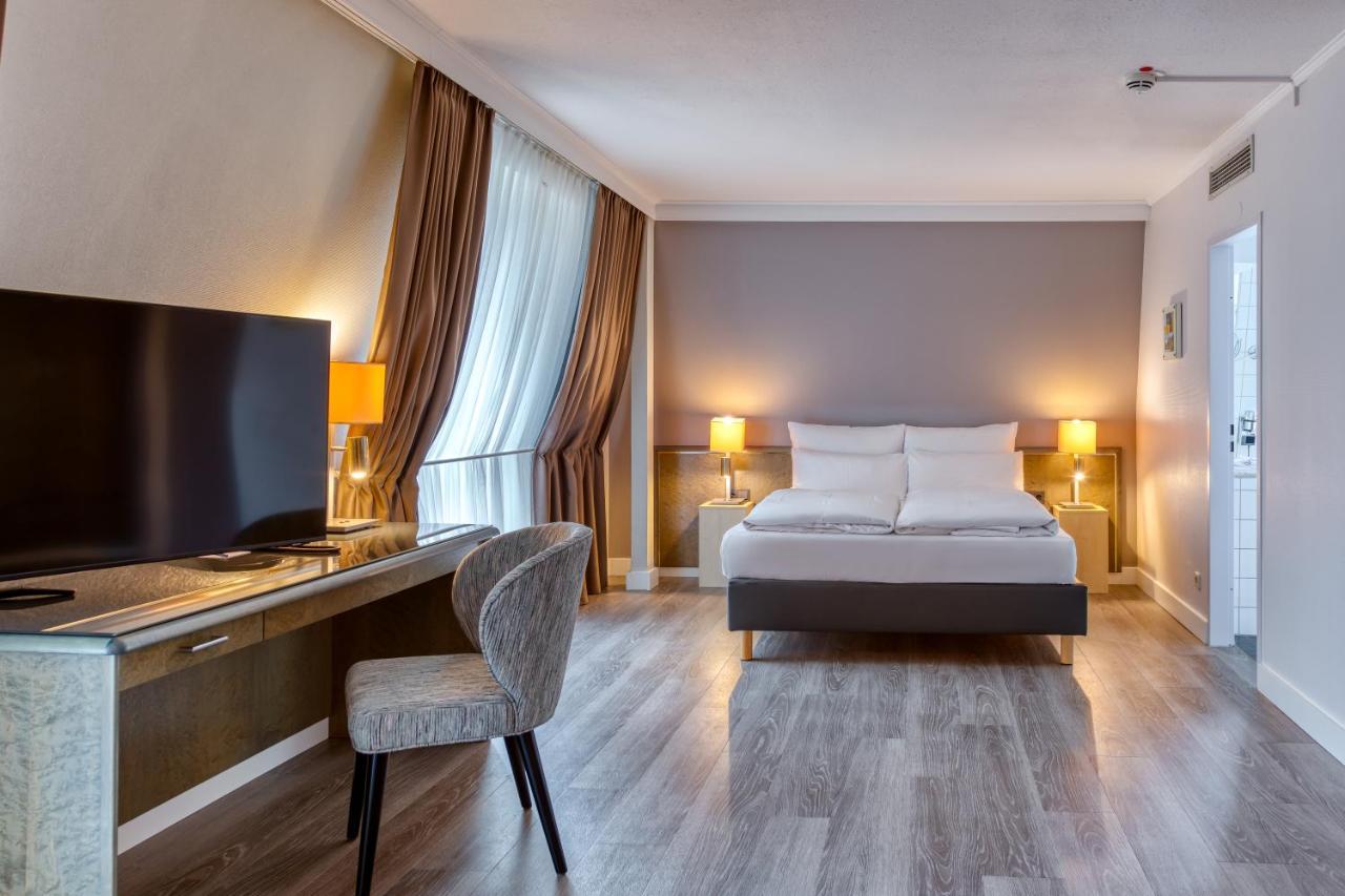 เมอร์เคียว โฮเต็ล ดัสเซลดอร์ฟ คาร์สท์ Hotel ภายนอก รูปภาพ