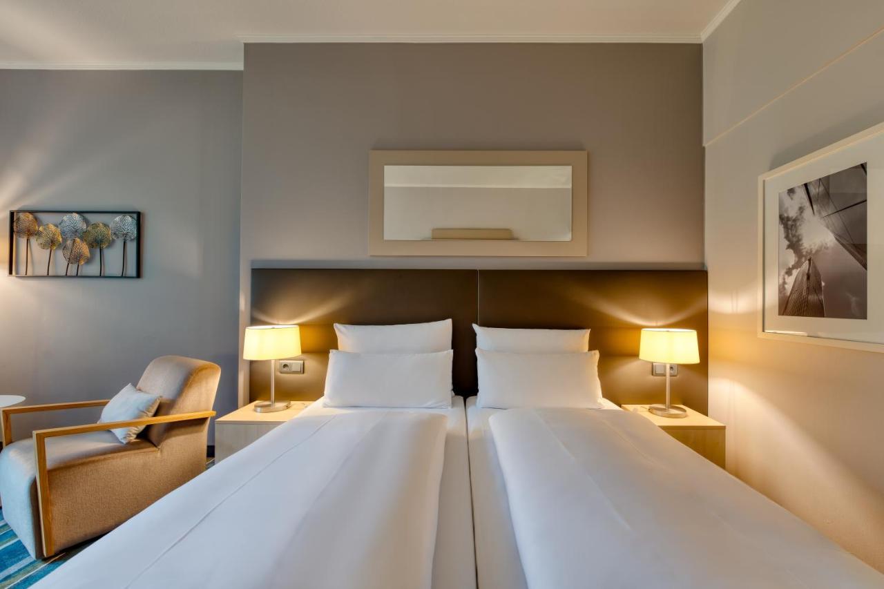 เมอร์เคียว โฮเต็ล ดัสเซลดอร์ฟ คาร์สท์ Hotel ภายนอก รูปภาพ