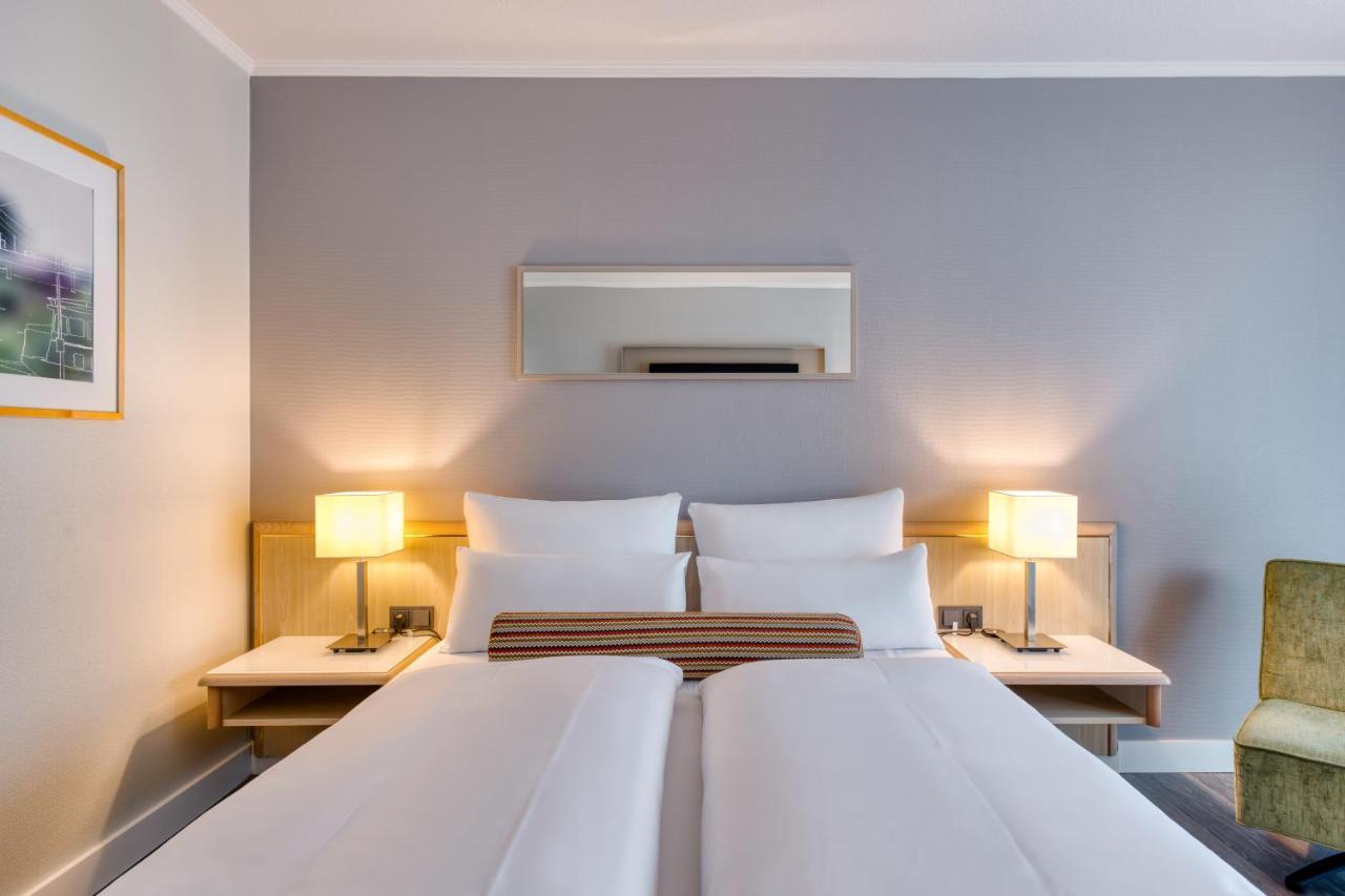 เมอร์เคียว โฮเต็ล ดัสเซลดอร์ฟ คาร์สท์ Hotel ภายนอก รูปภาพ