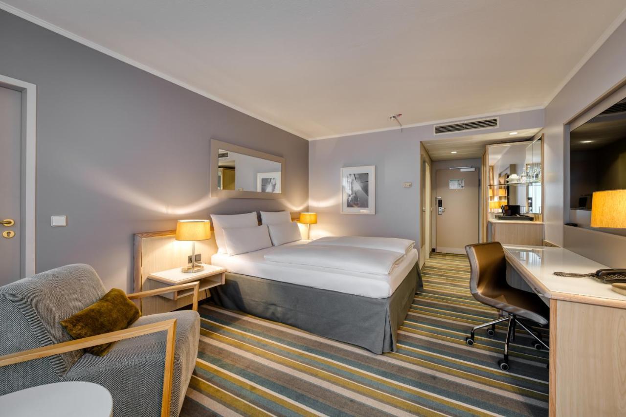 เมอร์เคียว โฮเต็ล ดัสเซลดอร์ฟ คาร์สท์ Hotel ภายนอก รูปภาพ