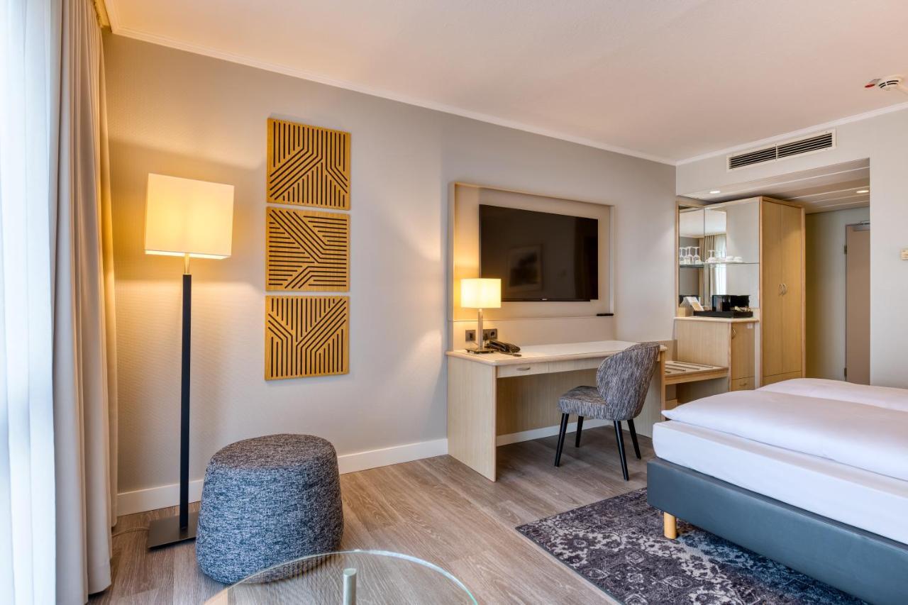 เมอร์เคียว โฮเต็ล ดัสเซลดอร์ฟ คาร์สท์ Hotel ภายนอก รูปภาพ