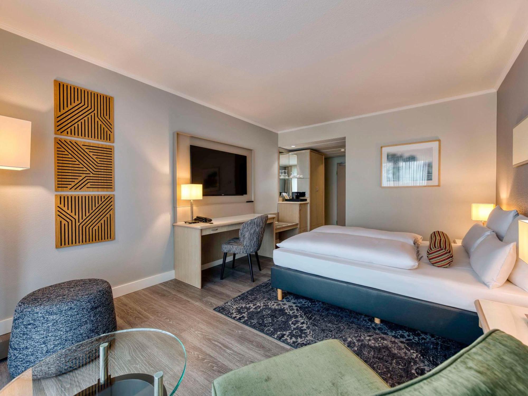 เมอร์เคียว โฮเต็ล ดัสเซลดอร์ฟ คาร์สท์ Hotel ภายนอก รูปภาพ